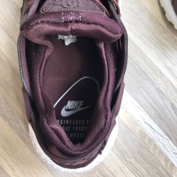 NWT Air Huarache Run PRM TXT W AUTHENTIC - Picture 7 of 7